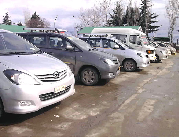 Car Rentals in Kashmir